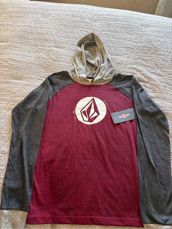 Volcom Other - NWT Volcom Youth Large Hooded Long Sleeve Shirt Burgundy Gray Skate Surf YL